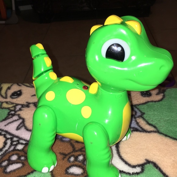 Dinosaur 🦖 talking - Picture 1 of 4